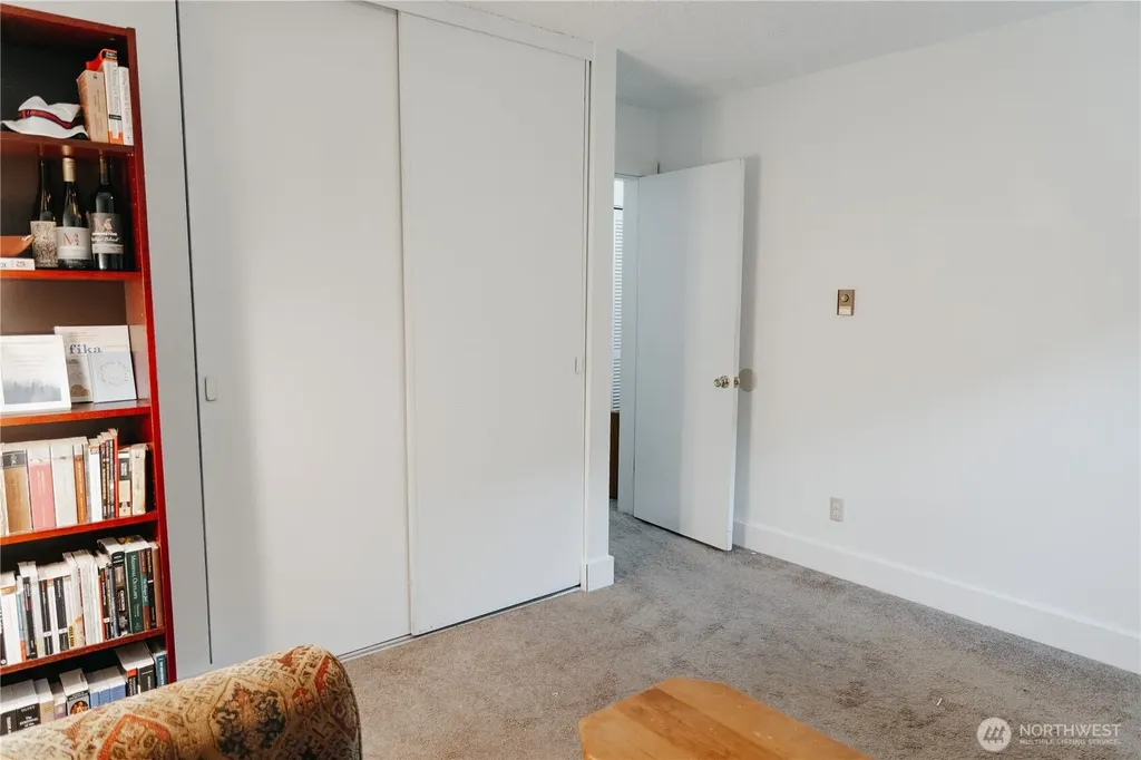 924 Shorewood Drive Bremerton WA 98312