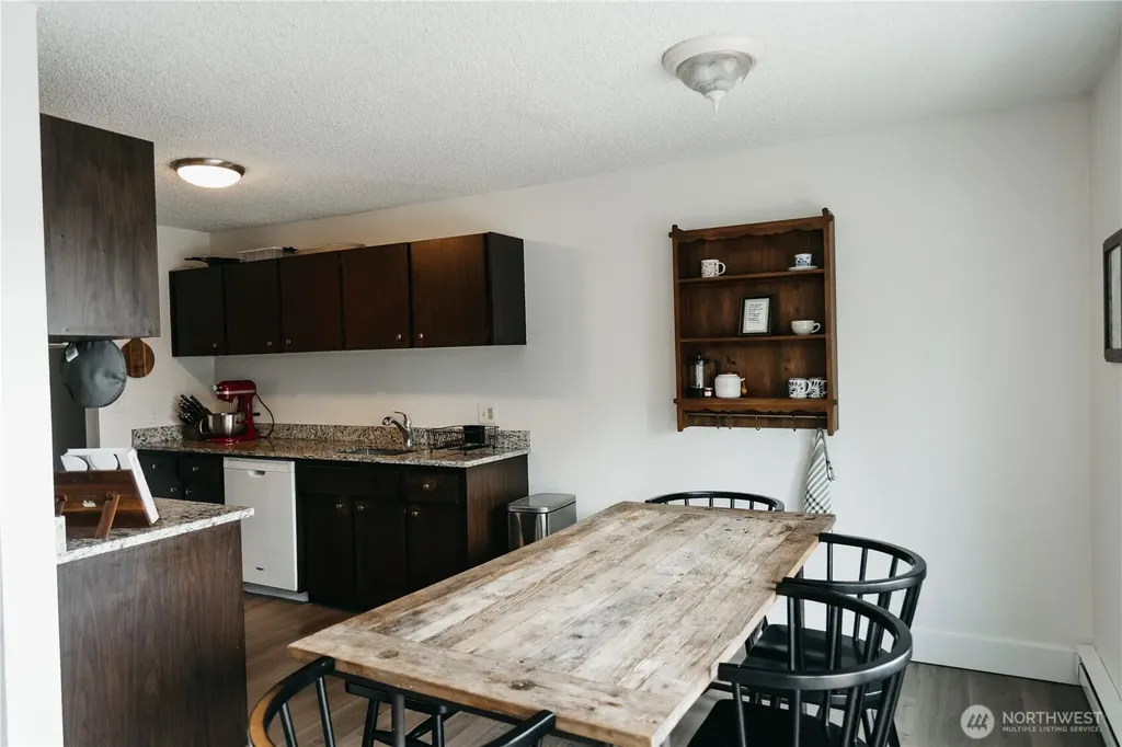924 Shorewood Drive Bremerton WA 98312