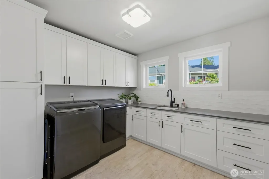 4010 Burnham Drive Gig Harbor WA 98332