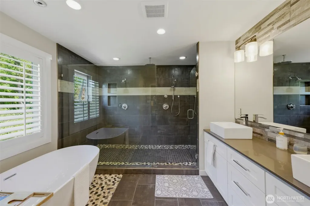 4010 Burnham Drive Gig Harbor WA 98332