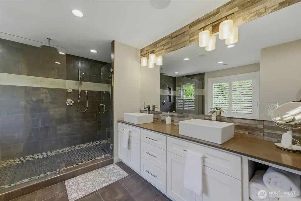 4010 Burnham Drive Gig Harbor WA 98332