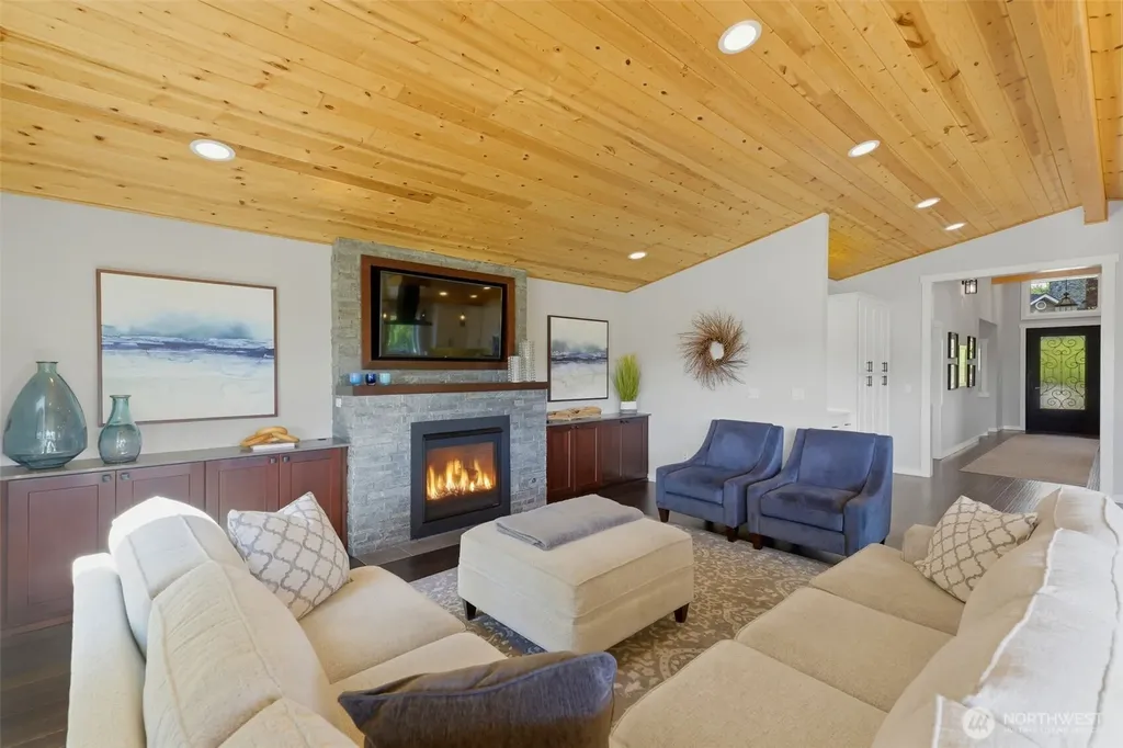 4010 Burnham Drive Gig Harbor WA 98332