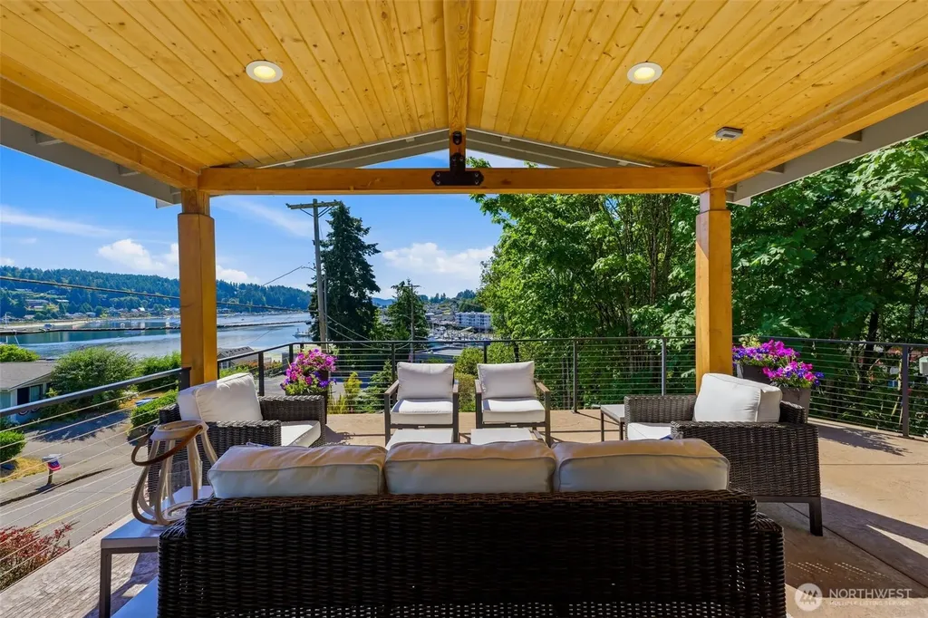4010 Burnham Drive Gig Harbor WA 98332