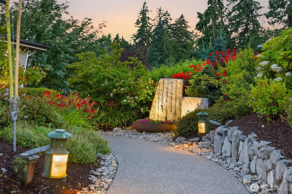 4010 Burnham Drive Gig Harbor WA 98332