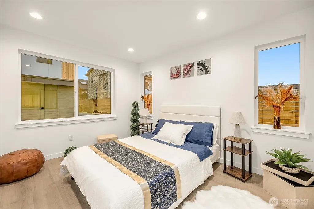 4514 Corliss Avenue N Seattle WA 98103