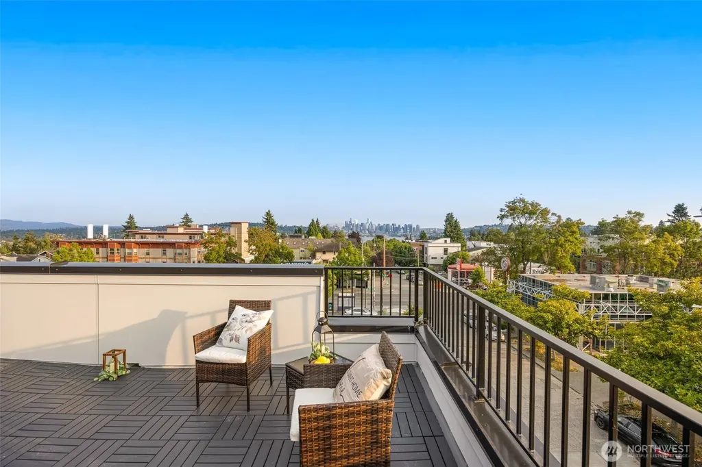 4514 Corliss Avenue N Seattle WA 98103