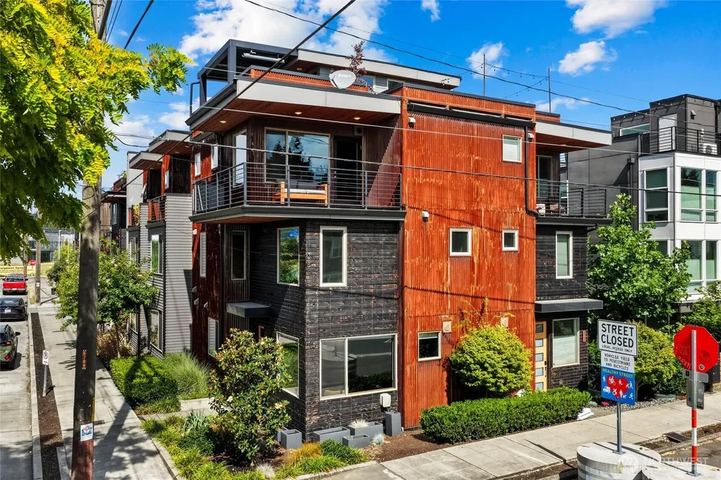 724 S Willow Street Seattle WA 98108