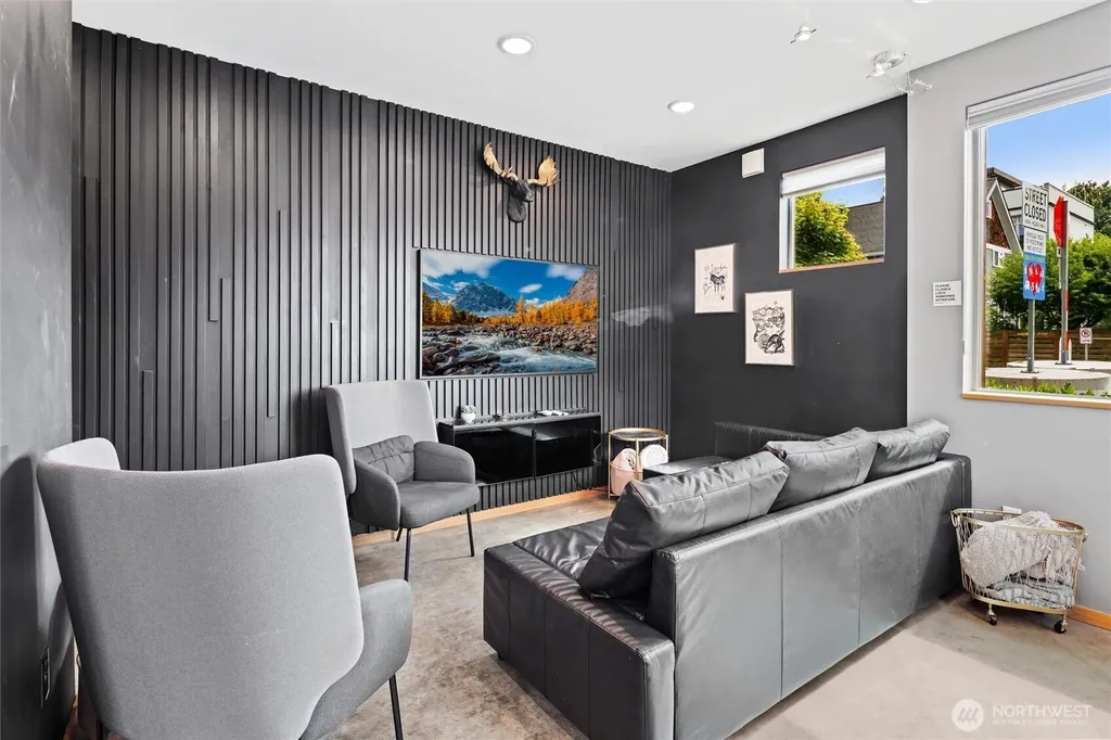 724 S Willow Street Seattle WA 98108