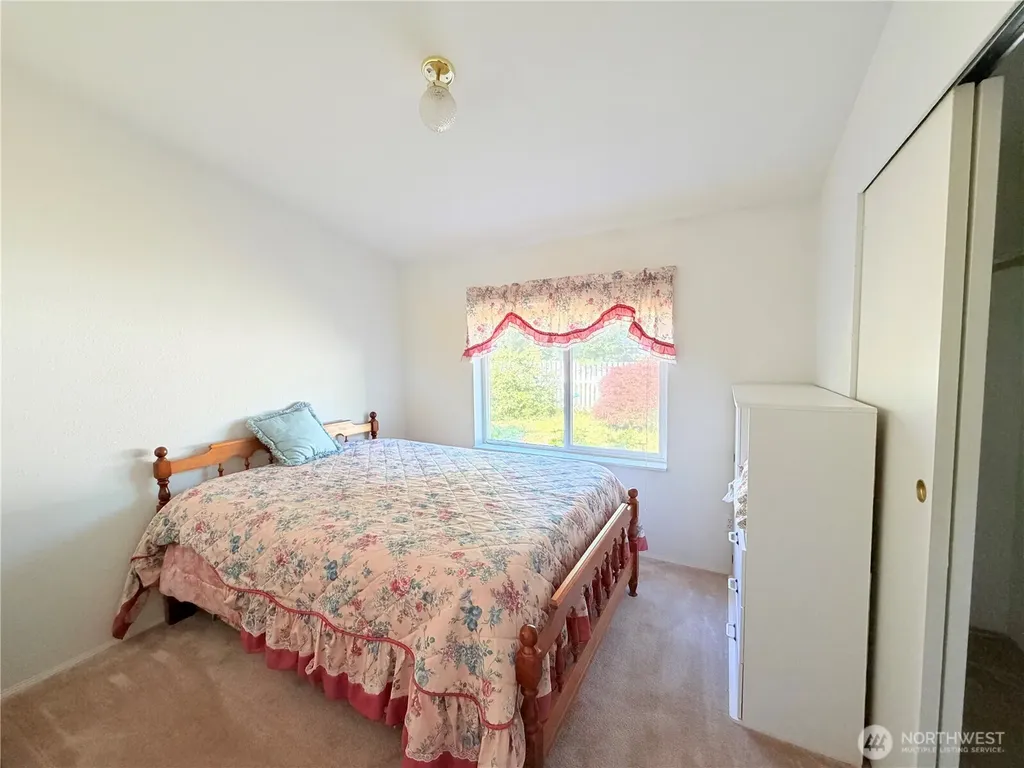 418 N 16th Street Elma WA 98541