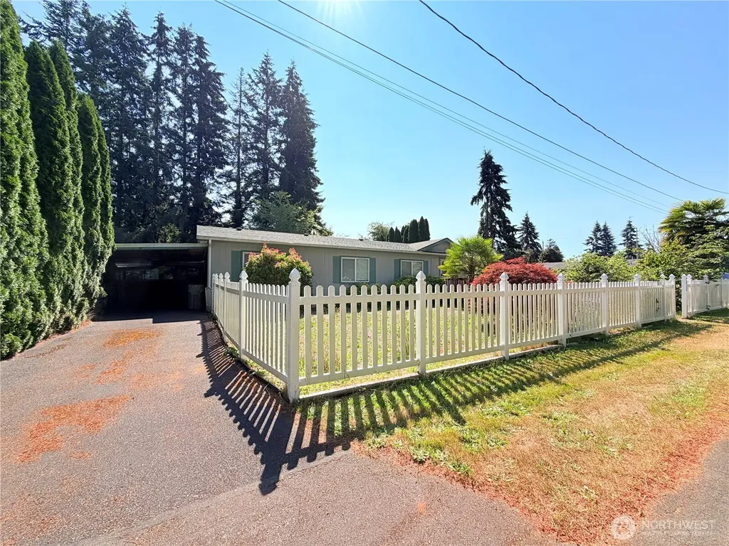 418 N 16th Street Elma WA 98541