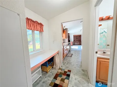 418 N 16th Street Elma WA 98541