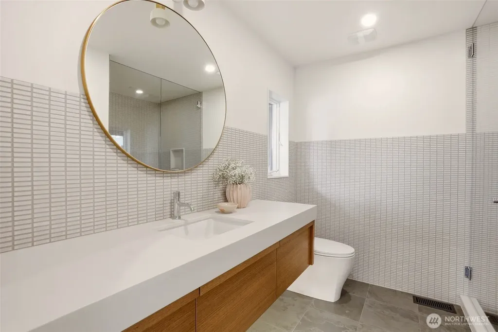 226 High Drive Spokane WA 99203