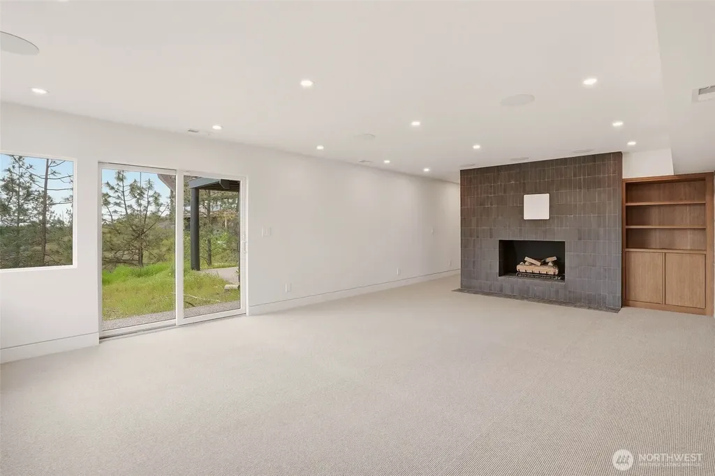 226 High Drive Spokane WA 99203