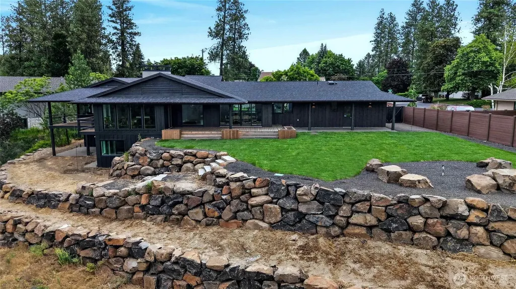 226 High Drive Spokane WA 99203