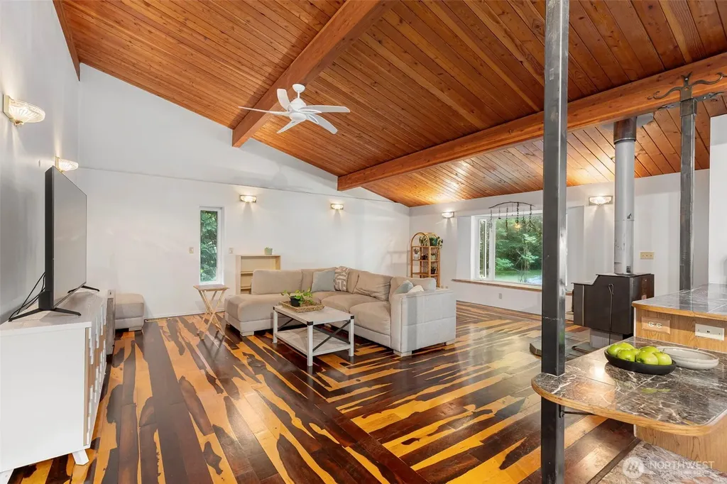 28389 State Highway 3 NE Poulsbo WA 98370