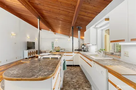 28389 State Highway 3 NE Poulsbo WA 98370