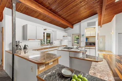 28389 State Highway 3 NE Poulsbo WA 98370