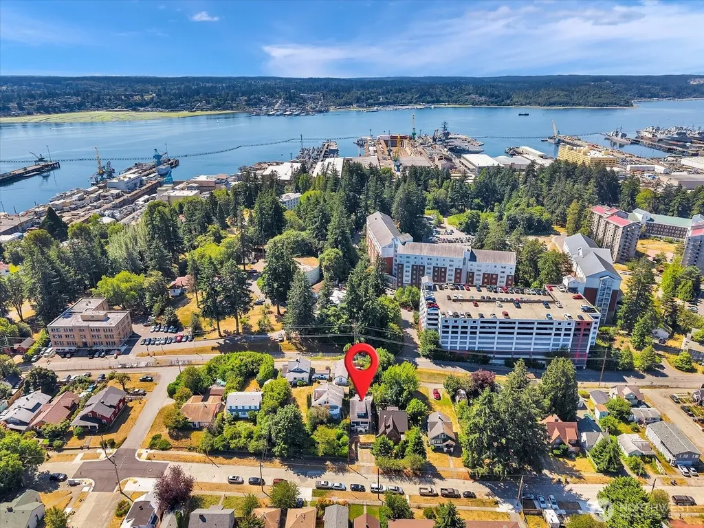 1719 Gregory Way Bremerton WA 98337