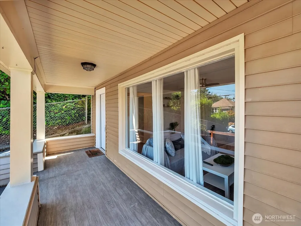 1719 Gregory Way Bremerton WA 98337