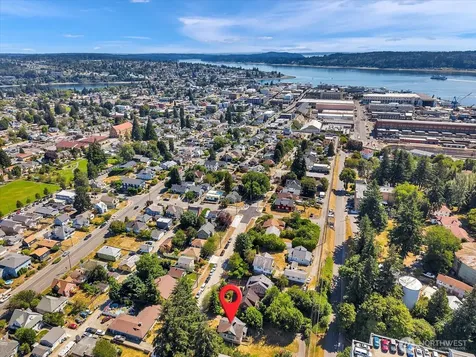 1719 Gregory Way Bremerton WA 98337