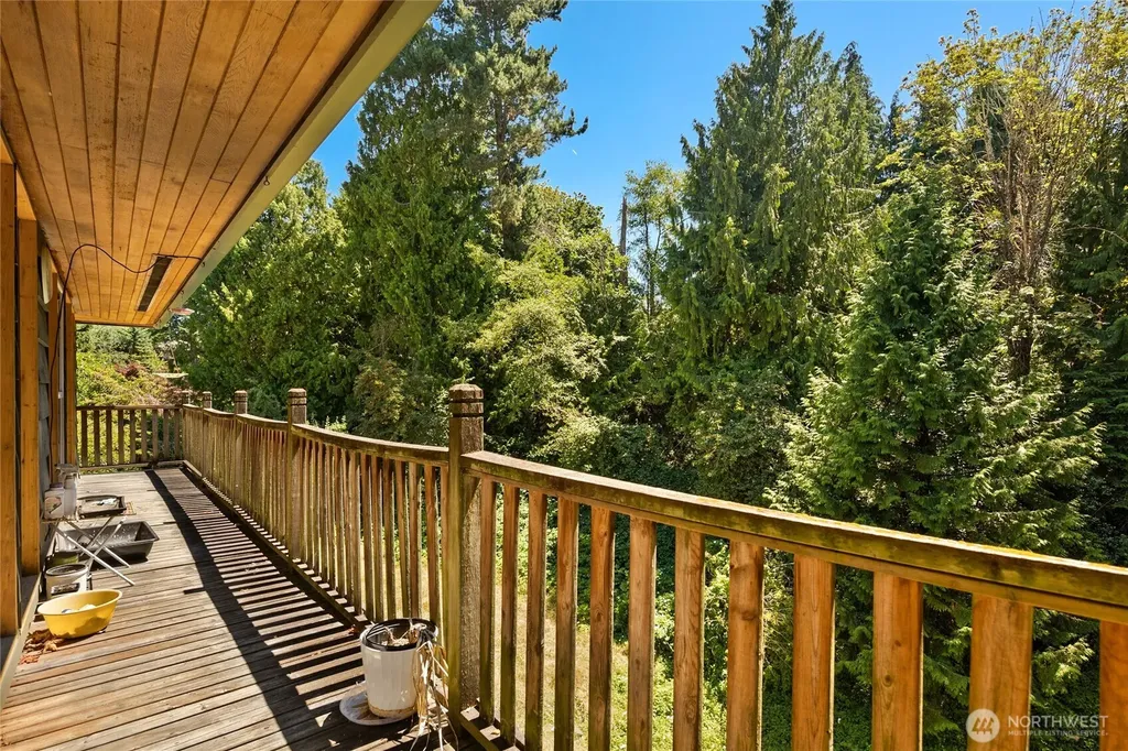351 NE 163rd Shoreline WA 98155