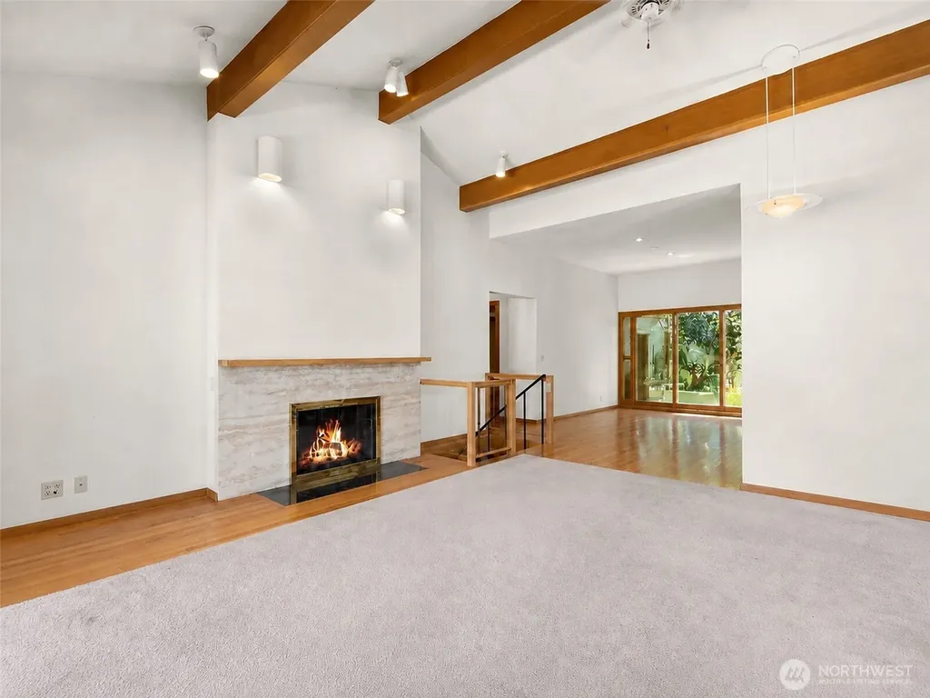 351 NE 163rd Shoreline WA 98155