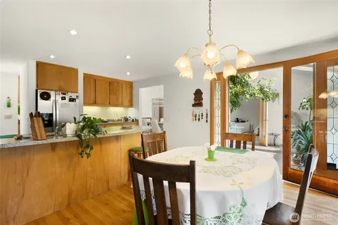 351 NE 163rd Shoreline WA 98155