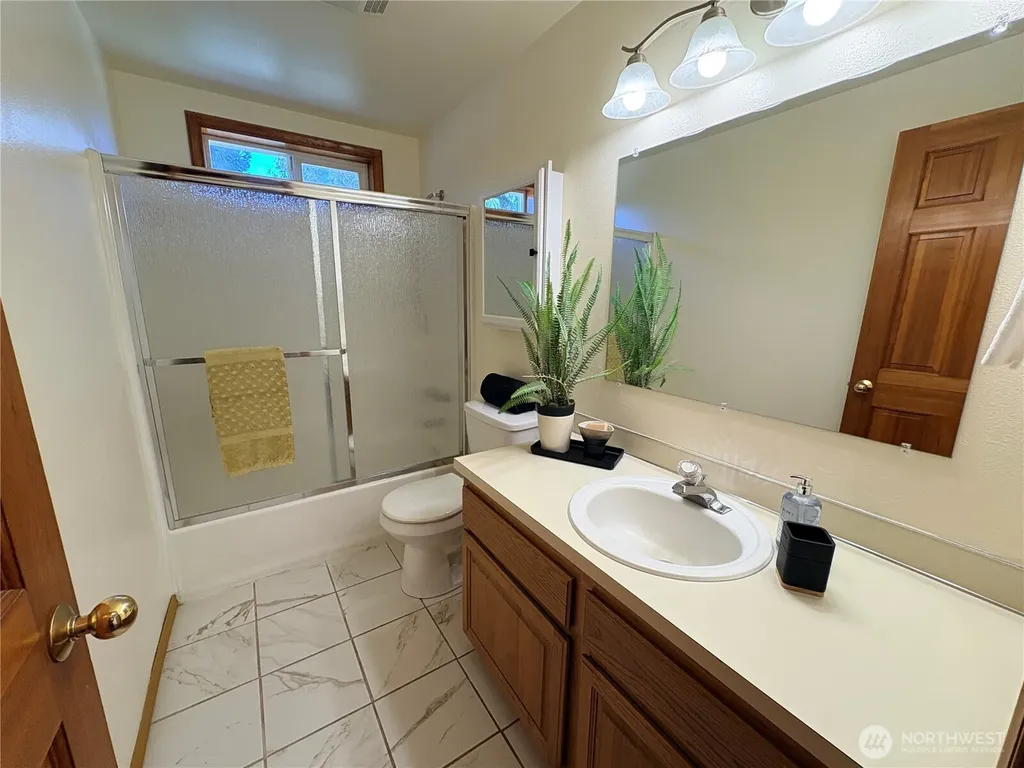 41 Livengood Lane Sequim WA 98382