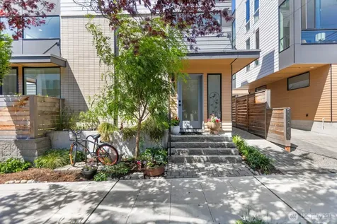 916 NW 56th Street Seattle WA 98107