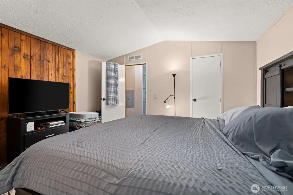 104 Burnt Ridge Road Onalaska WA 98570