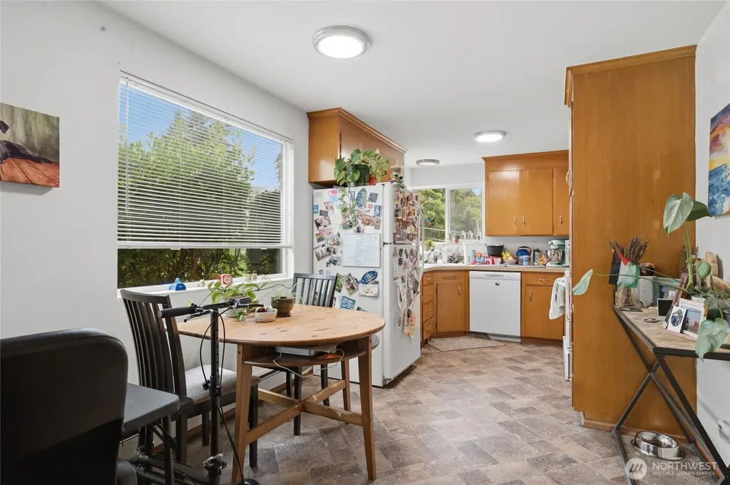 3637 Woodlawn Avenue N Seattle WA 98103
