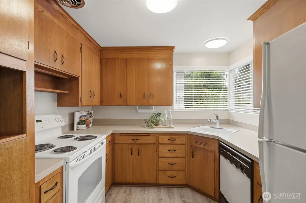 3637 Woodlawn Avenue N Seattle WA 98103
