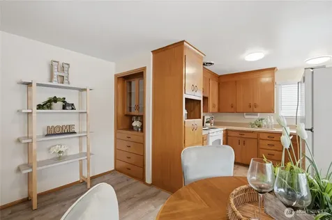 3637 Woodlawn Avenue N Seattle WA 98103