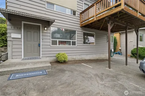 3637 Woodlawn Avenue N Seattle WA 98103