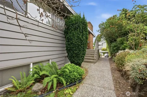 3637 Woodlawn Avenue N Seattle WA 98103