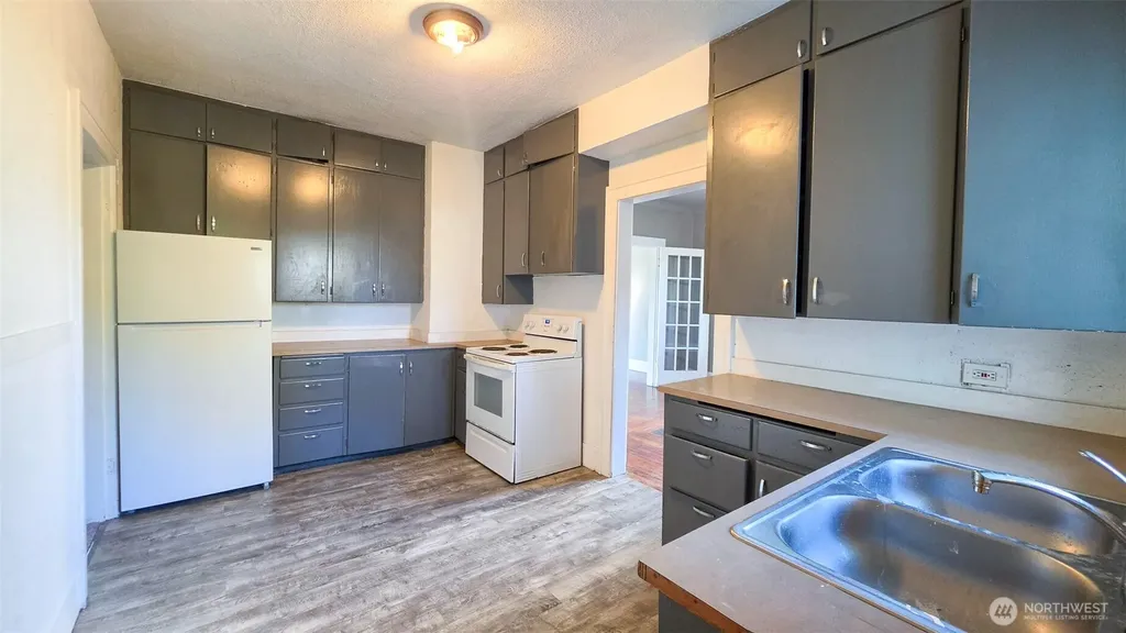 513 W 2nd Street Aberdeen WA 98520