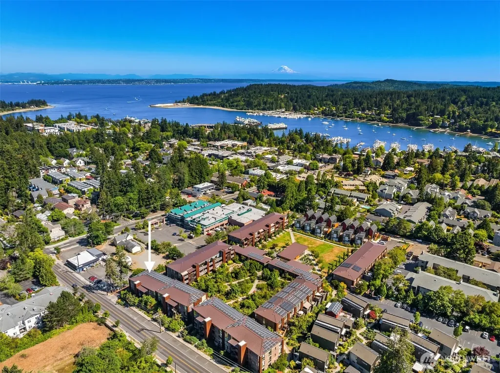 211 Wyatt Way NW Bainbridge Island WA 98110