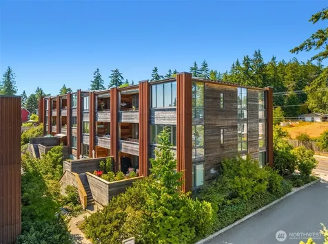 211 Wyatt Way NW Bainbridge Island WA 98110