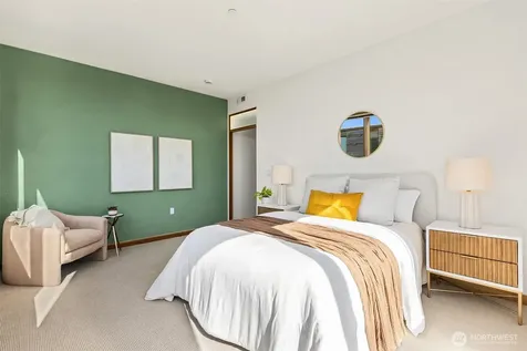 211 Wyatt Way NW Bainbridge Island WA 98110