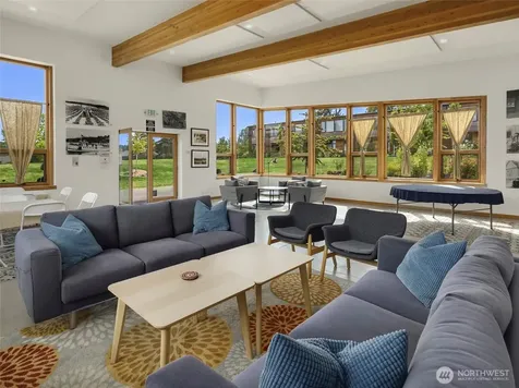 211 Wyatt Way NW Bainbridge Island WA 98110