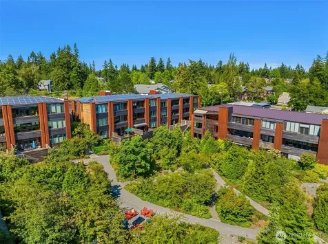 211 Wyatt Way NW Bainbridge Island WA 98110