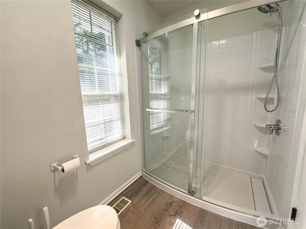 1966 S 368th Place Federal Way WA 98003