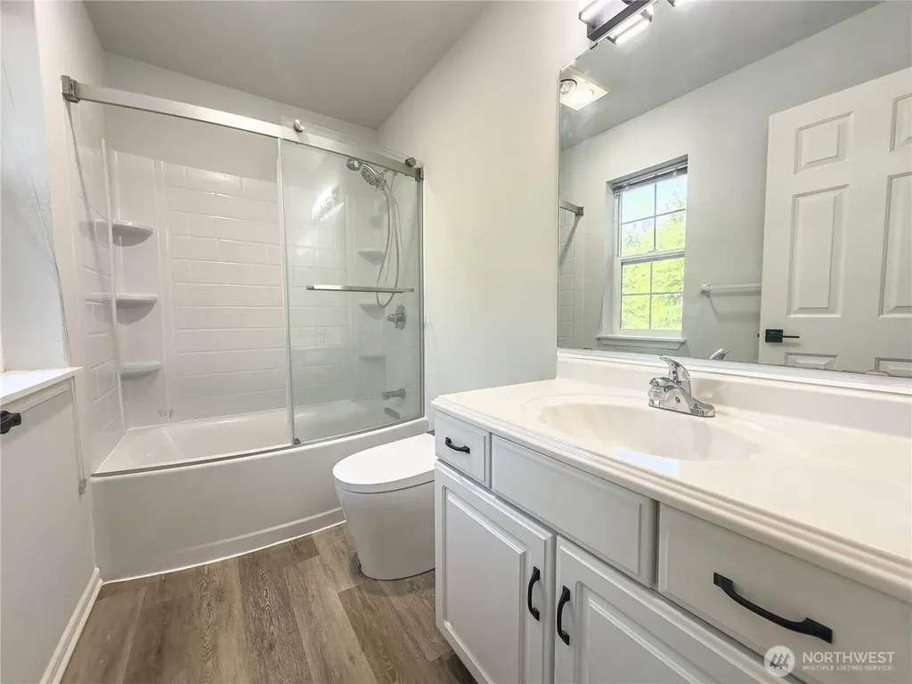 1966 S 368th Place Federal Way WA 98003