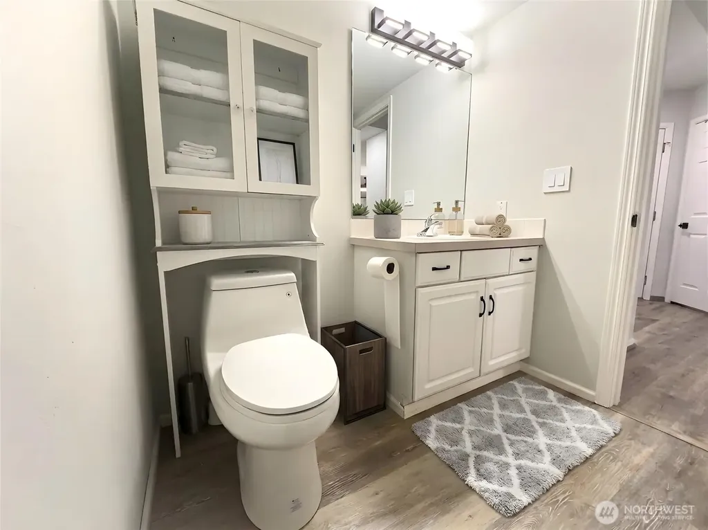 1966 S 368th Place Federal Way WA 98003