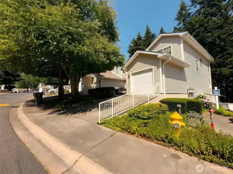 1966 S 368th Place Federal Way WA 98003