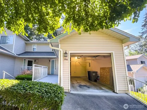 1966 S 368th Place Federal Way WA 98003