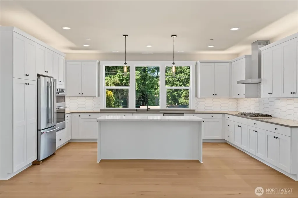 3504 Alaska Road Brier WA 98036