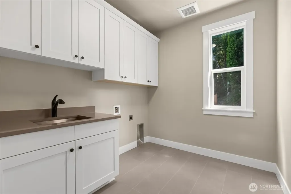 3504 Alaska Road Brier WA 98036