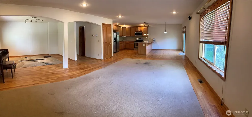 31672 Military Road S Auburn WA 98001