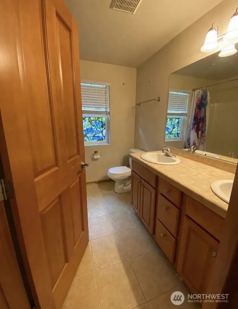 31672 Military Road S Auburn WA 98001